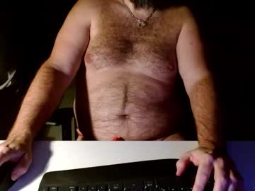 Redonboy Chaturbate stream image from December 28, 2024