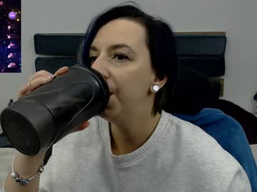 Autumnopal Chaturbate stream image from December 28, 2024