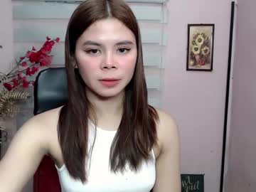 Buttycamille Chaturbate stream image from December 28, 2024