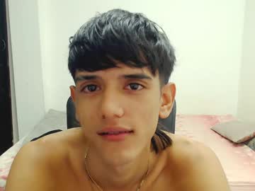 Cris_Curry Chaturbate stream image from December 28, 2024