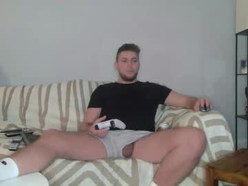 Englishladxxx Chaturbate stream image from December 28, 2024