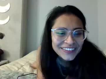 Florfiera Chaturbate stream image from December 28, 2024