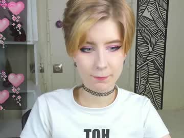 Julescrown Chaturbate stream image from December 28, 2024