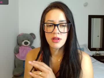 Lunayois02 Chaturbate stream image from December 28, 2024