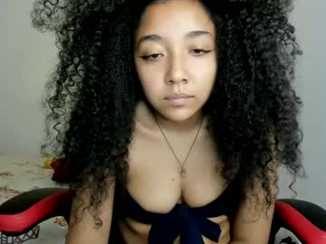 Luis_And_Luz Chaturbate stream image from December 28, 2024