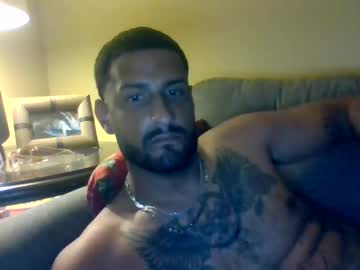 Mr_Makeitrain Chaturbate stream image from December 28, 2024