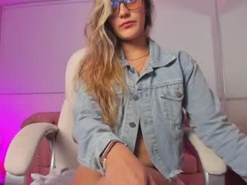 Isabella_Rross Chaturbate stream image from December 28, 2024