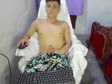 Liz_And_Chris1 Chaturbate stream image from December 28, 2024