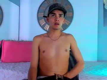Mike_0233 Chaturbate stream image from December 28, 2024