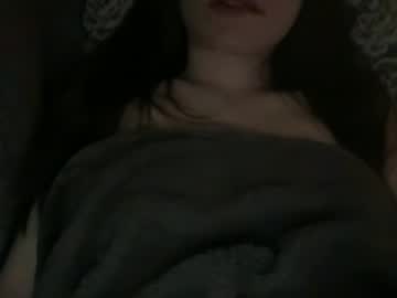 Rayray223345 Chaturbate stream image from December 28, 2024