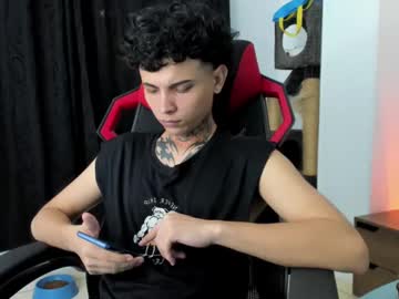 Arceluuz Chaturbate stream image from December 28, 2024