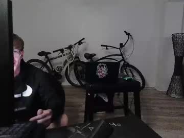 Broncoxlt Chaturbate stream image from December 28, 2024