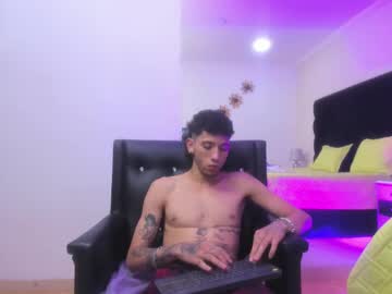 Crisstian_Montes Chaturbate stream image from December 28, 2024