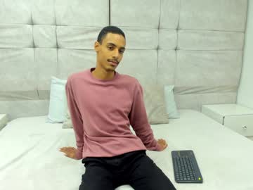 Jeancamlo Chaturbate stream image from December 28, 2024