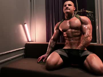 Oliversport Chaturbate stream image from December 28, 2024