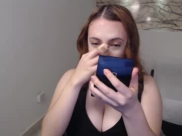 Auroraember3 Chaturbate stream image from December 28, 2024