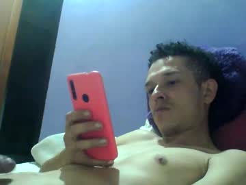 Crespoflow Chaturbate stream image from December 28, 2024