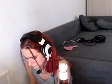 Emmylies Chaturbate stream image from December 28, 2024
