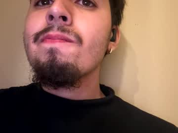 Evameeee Chaturbate stream image from December 28, 2024