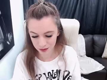 Ameliaharperr Chaturbate stream image from December 28, 2024