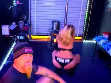 Fuckablecouple05 Chaturbate stream image from December 28, 2024