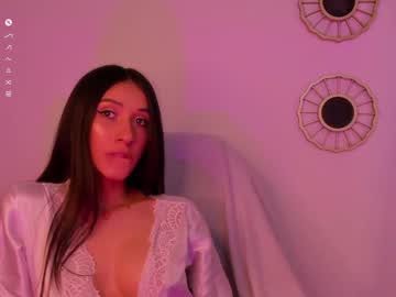 Gorgeous_Brunette Chaturbate stream image from December 28, 2024