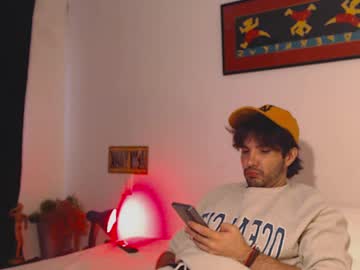 Camilosaennz Chaturbate stream image from December 28, 2024