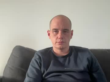 Dan19202 Chaturbate stream image from December 28, 2024