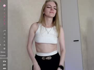 Lia_Flirt Chaturbate stream image from December 28, 2024