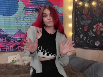 _Caroline_Coy Chaturbate stream image from December 28, 2024