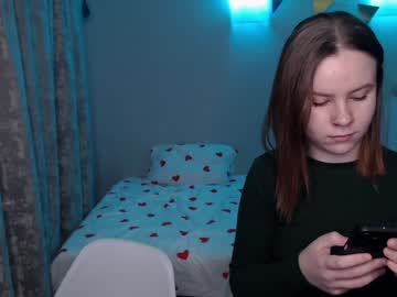 Omellyoo Chaturbate stream image from December 28, 2024