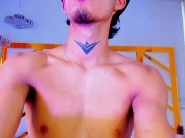 Liansux Chaturbate stream image from December 28, 2024