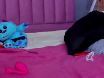 Haleyreyes Chaturbate stream image from December 28, 2024