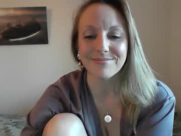 Alice8363 Chaturbate stream image from December 28, 2024