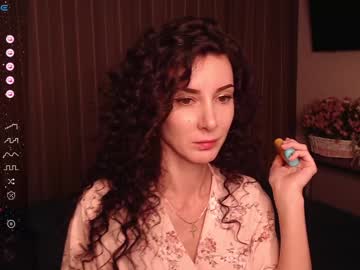 Auroragreys Chaturbate stream image from December 28, 2024