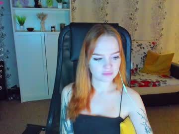 Babyfoxyy Chaturbate stream image from December 28, 2024