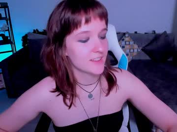 Clover_Red Chaturbate stream image from December 28, 2024
