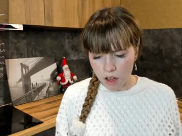 Ethalgrundy Chaturbate stream image from December 28, 2024