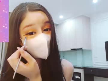 Miyukichan18 Chaturbate stream image from December 28, 2024