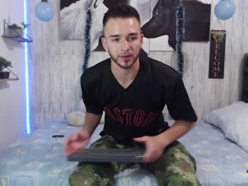 Tommycash_777 Chaturbate stream image from December 28, 2024