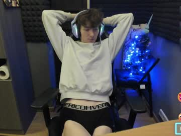 Bambelbye Chaturbate stream image from December 28, 2024