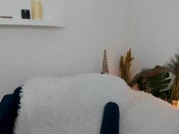 Eillen_Stone Chaturbate stream image from December 28, 2024