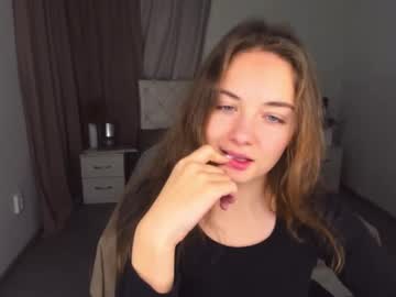 Kristinalevis Chaturbate stream image from December 28, 2024