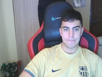 Aaronlavine Chaturbate stream image from December 28, 2024