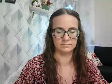 Cutie_Kn Chaturbate stream image from December 28, 2024