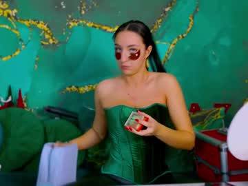 Lorawarnner Chaturbate stream image from December 28, 2024