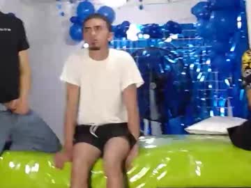 Icevermilk Chaturbate stream image from December 28, 2024