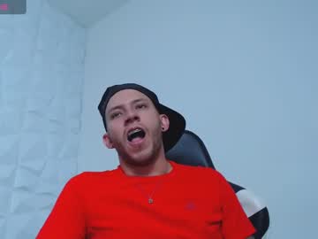 Tom_Rogerss Chaturbate stream image from December 28, 2024