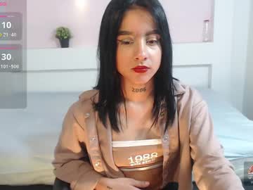 Daniellereyes9 Chaturbate stream image from December 28, 2024