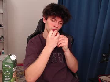 Teddy_Mode Chaturbate stream image from December 28, 2024